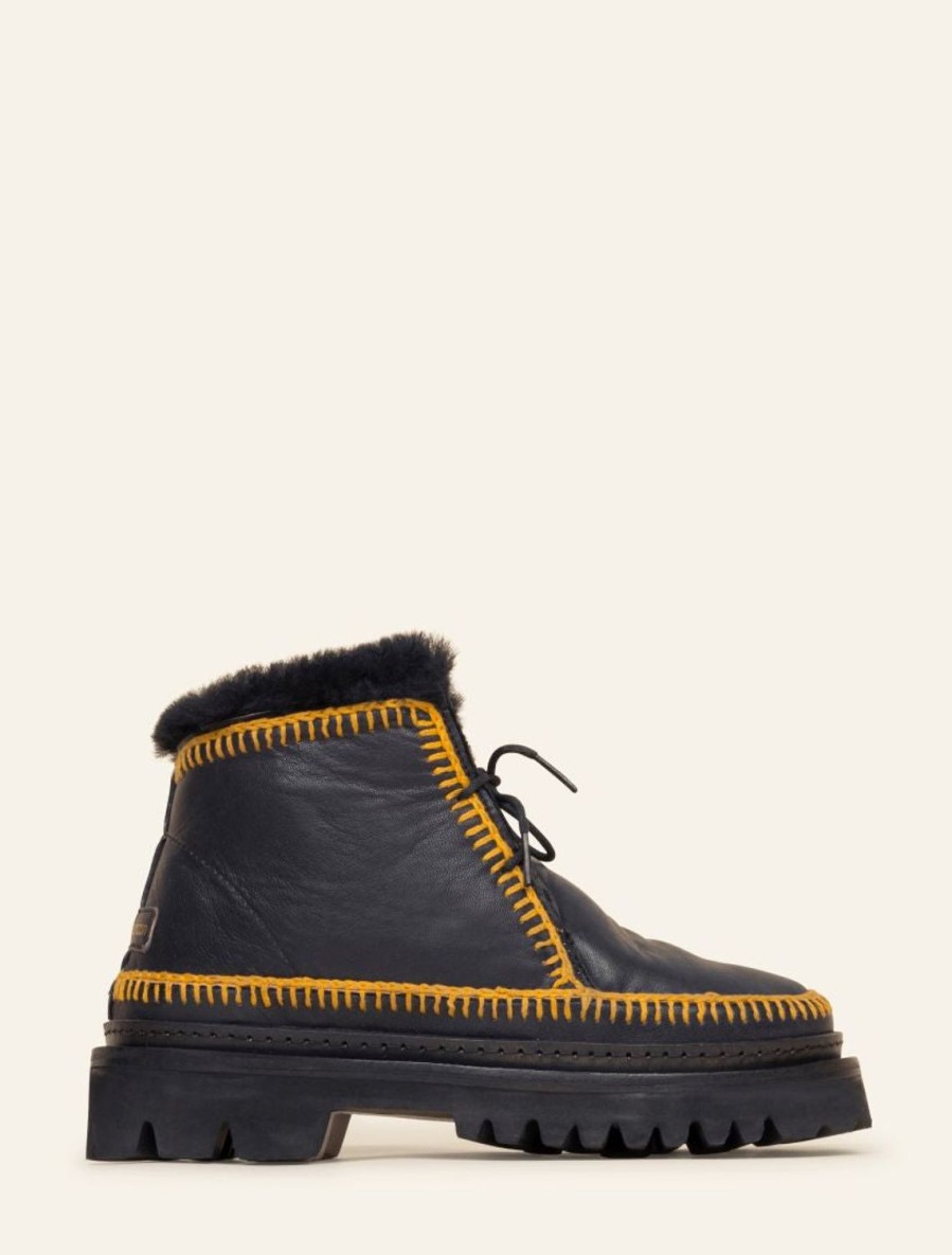 Shoes laidback london | Argo 3.0. Crochet Ankle Boot Black Leather Saffron