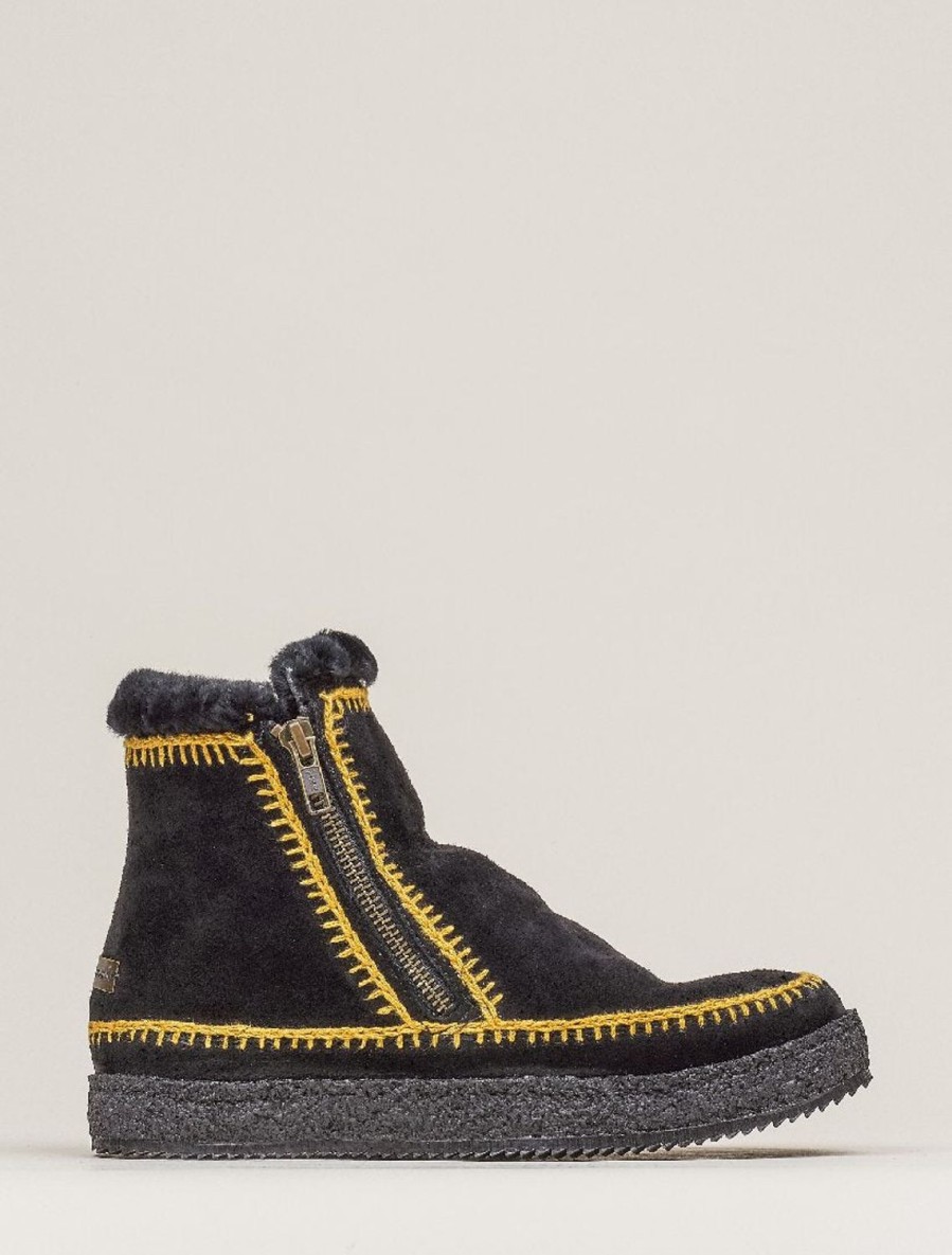 Shoes laidback london | Setsu Crochet Side Zip Ankle Boot Black Suede