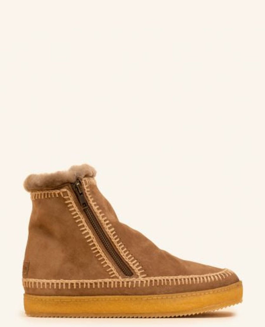 Shoes laidback london | Setsu Inner Wedge Crochet Zip Ankle Boot Camel Suede